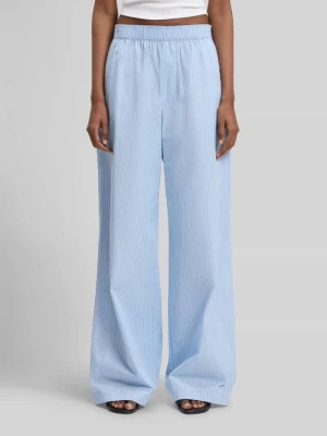 Spodnie o kroju regular fit z czystej bawełny Hugo Blue