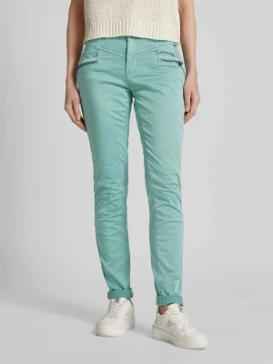Spodnie o kroju slim fit z asymetryczną listwą guzikową model ‘Malibu’ Buena Vista