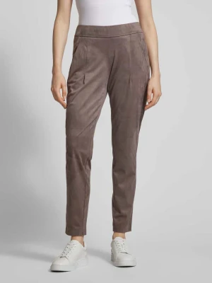 Spodnie o kroju slim fit z imitacji zamszu model ‘CANDICE’ RAFFAELLO ROSSI