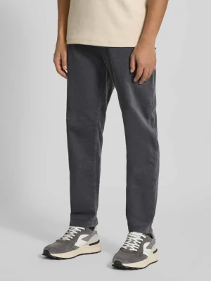 Spodnie o kroju tapered fit z fakturowanym wzorem MCNEAL