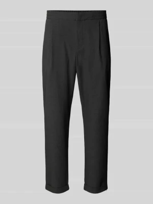 Spodnie o kroju tapered fit z kieszeniami z tyłu MCNEAL