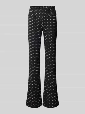 Spodnie o rozkloszowanym kroju we wzór na całej powierzchni model 'DESTINY' Noisy May