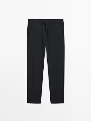 Spodnie Regular Fit Z Tkaniny Technicznej - Granatowy - - Massimo Dutti - Male