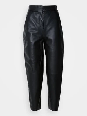 Spodnie skórzane Boss