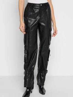 Spodnie skórzane DKNY