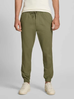 Spodnie sportowe o kroju regular fit z elastycznym pasem model ‘GORDON’ jack & jones