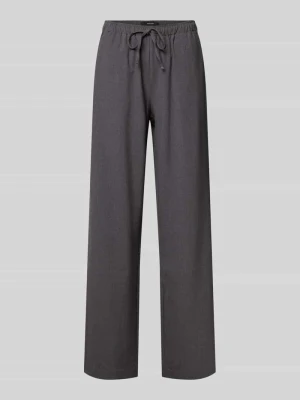 Spodnie szerokie o kroju regular fit z dodatkiem wiskozy model ‘MILLY’ Vero Moda