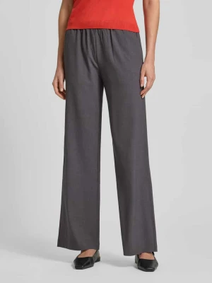 Spodnie szerokie o kroju regular fit z dodatkiem wiskozy model ‘MILLY’ Vero Moda