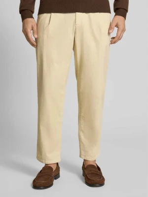 Spodnie sztruksowe o kroju regular fit z trokami ściągającymi MCNEAL