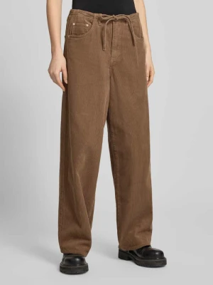 Spodnie sztruksowe o luźnym kroju z czystej bawełny Only