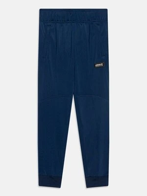 Spodnie treningowe adidas Originals