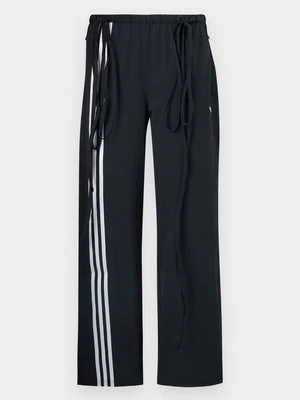 Zdjęcie produktu Spodnie treningowe adidas Originals
