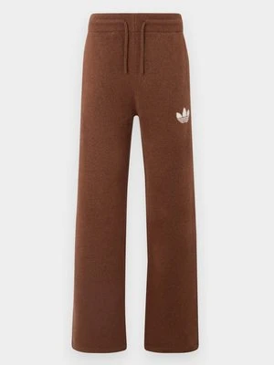 Zdjęcie produktu Spodnie treningowe adidas Originals brązowy