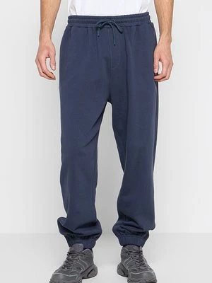 Spodnie treningowe Calvin Klein Jeans granatowy