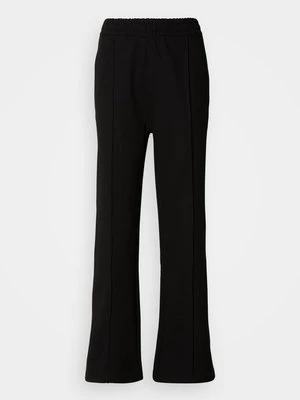 Spodnie treningowe Calvin Klein Jeans czarny