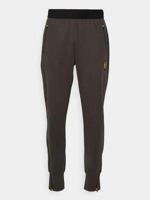Spodnie treningowe EA7 Emporio Armani