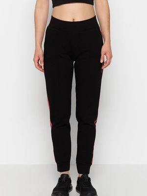 Spodnie treningowe EA7 Emporio Armani