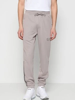 Spodnie treningowe EA7 Emporio Armani
