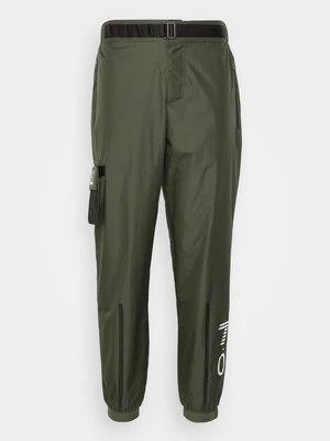 Spodnie treningowe EA7 Emporio Armani