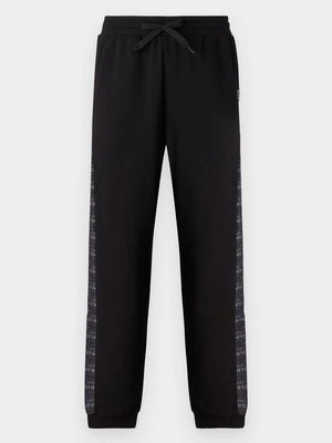 Spodnie treningowe EA7 Emporio Armani