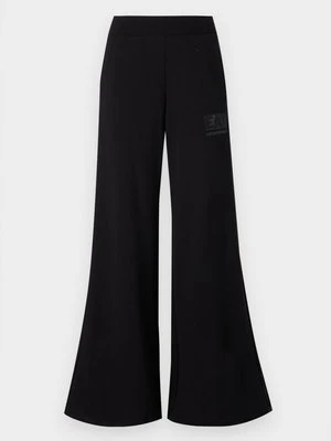 Spodnie treningowe EA7 Emporio Armani