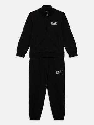Spodnie treningowe EA7 Emporio Armani
