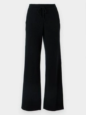 Spodnie treningowe FROM FUTURE