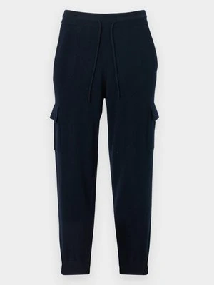 Spodnie treningowe FROM FUTURE