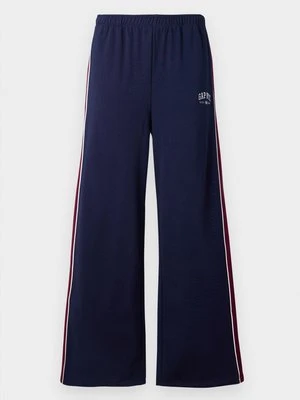 Spodnie treningowe GAP