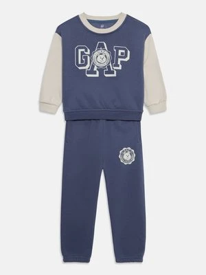 Spodnie treningowe GAP