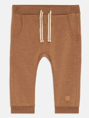 Spodnie treningowe Hust & Claire