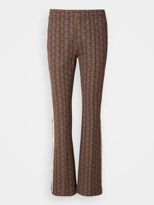 Spodnie treningowe Lacoste