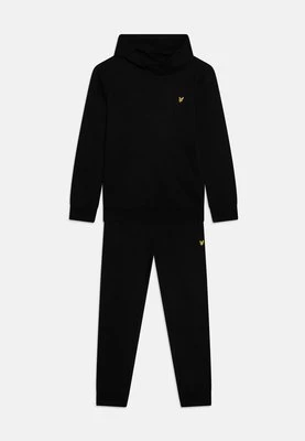 Spodnie treningowe Lyle & Scott