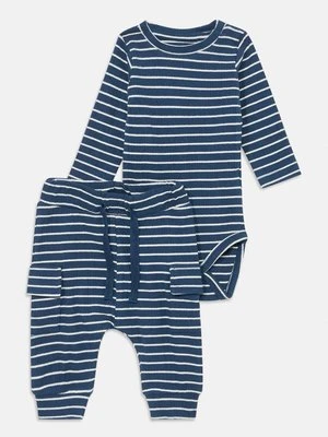 Spodnie treningowe name it