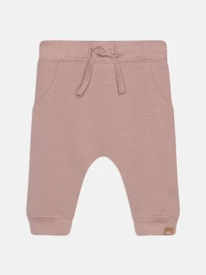 Spodnie treningowe name it