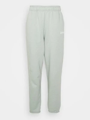Spodnie treningowe New Balance szary