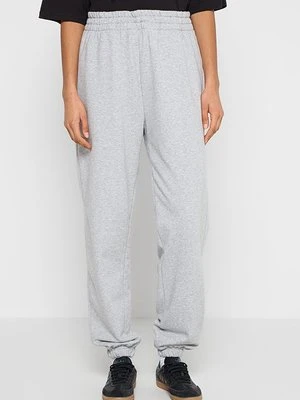 Spodnie treningowe new era