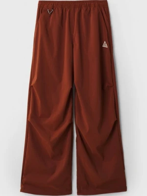 Spodnie treningowe Nike brązowy