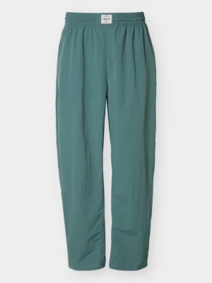 Spodnie treningowe Nike ciemnozielony