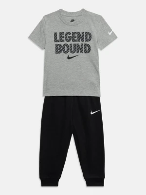 Spodnie treningowe Nike czarny