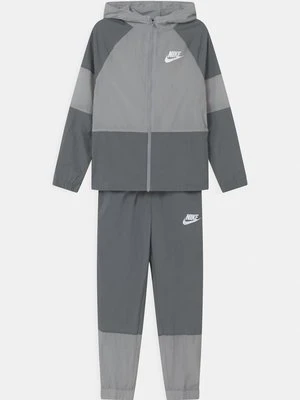 Spodnie treningowe Nike Sportswear