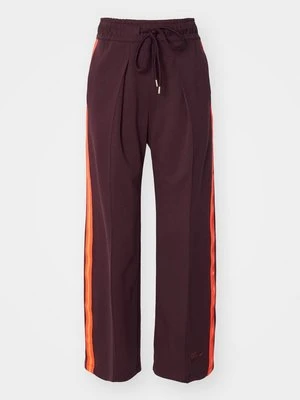 Spodnie treningowe Nike Sportswear