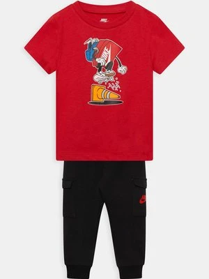 Spodnie treningowe Nike Sportswear