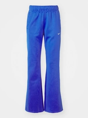 Spodnie dresowe Nike niebieski