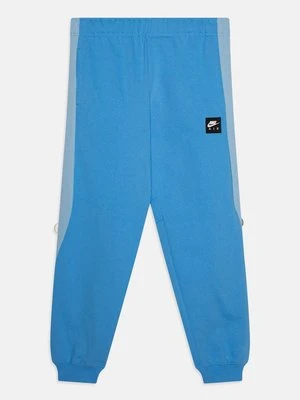 Spodnie treningowe Nike niebieski