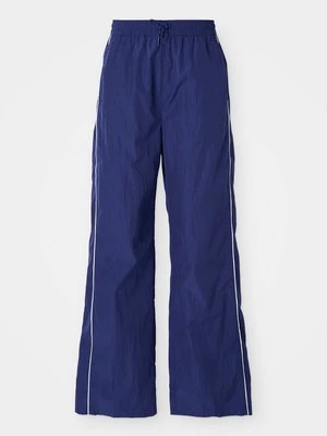 Spodnie treningowe Nike granatowy