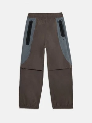 Spodnie treningowe Nike Sportswear
