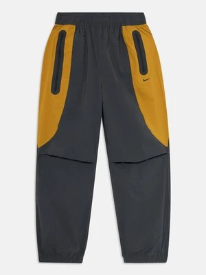 Spodnie treningowe Nike Sportswear