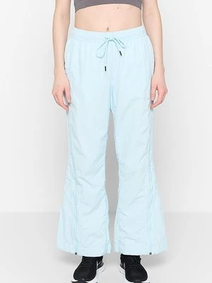 Spodnie treningowe Nike jasnoniebieski