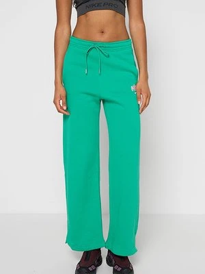 Spodnie treningowe Nike zielony